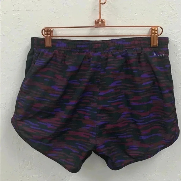 Nike Dri-Fit Women’s Running Purple Shorts size Small - Picture 5 of 5